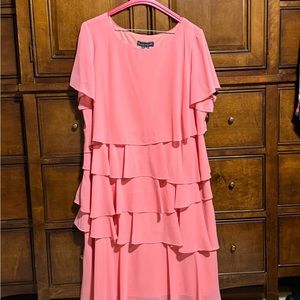 Women’s special occasion dress, 16W, lined, tiered, pink/peach.